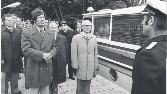 Honecker und Gaddafi an der DDR-Staatsyacht